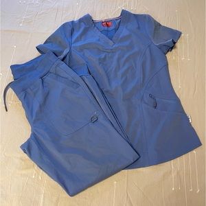 Ava Therese Synergy stretch Scrub set